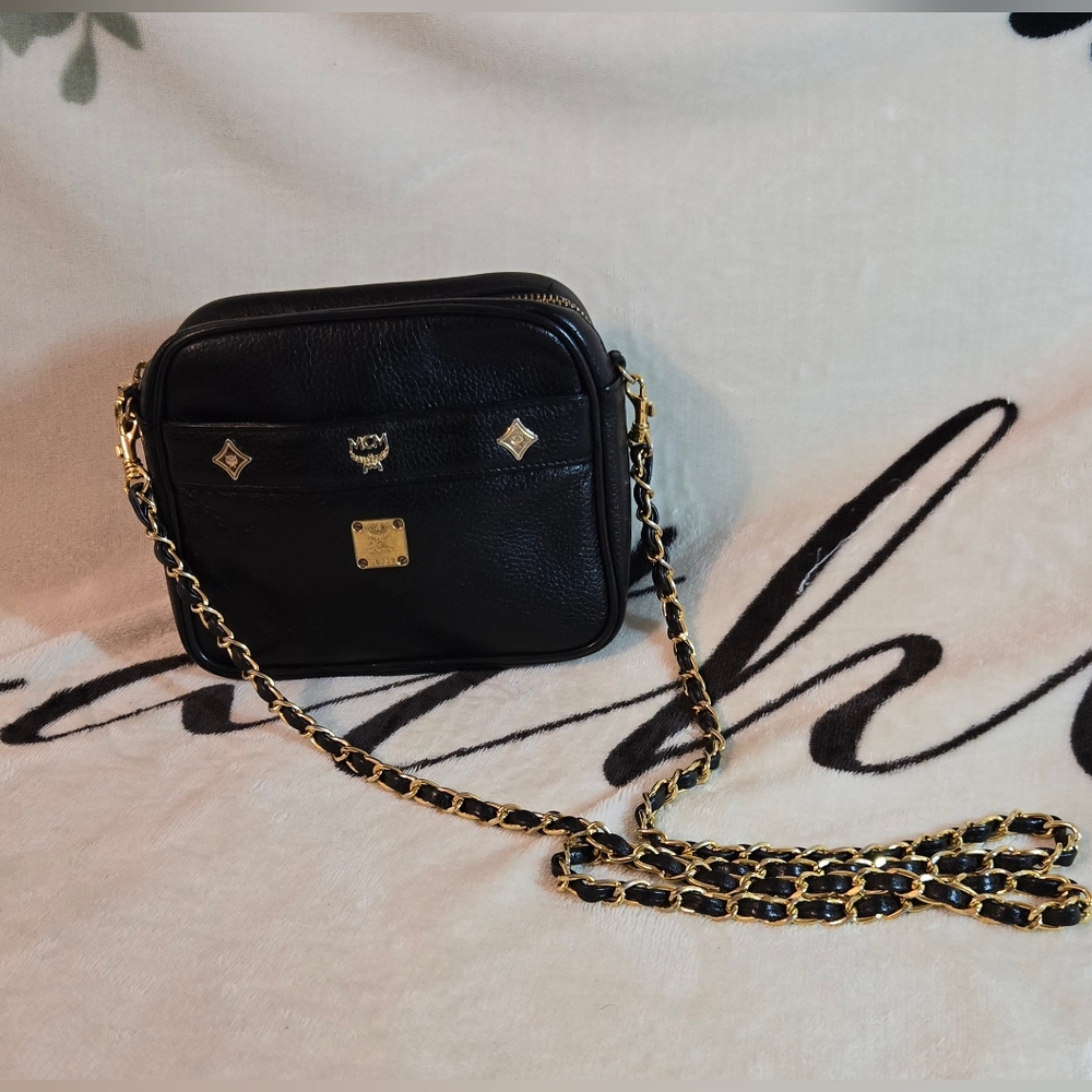 💯 Authentic MCM Leather Crossbody Bag (Black)